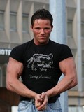 Andy Muscle Cam