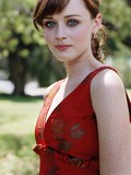 some-sexy-photos-of-beautifully-dressed-charming-celeb-brunette-alexis-bledel