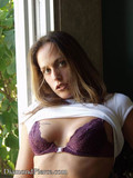 Smoking hot amateur looks seductively even when wearing cloths on the body
