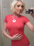 nude-stacked-blonde-with-bubble-ass-makes-photos-of-herself-and-gets-her-smooth-pussy-poked